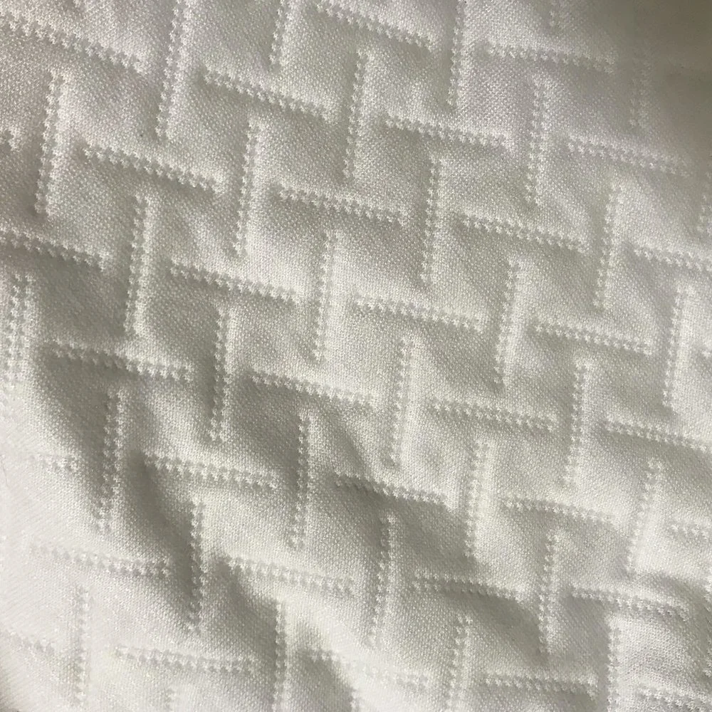 Queen Mattress Protector Cover, Excellent Like New Condition, White 60 x 80 x 81